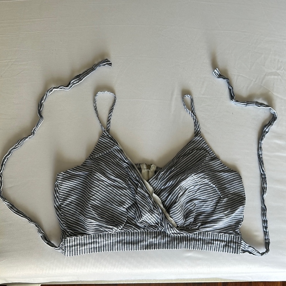 Size large wrap crop top